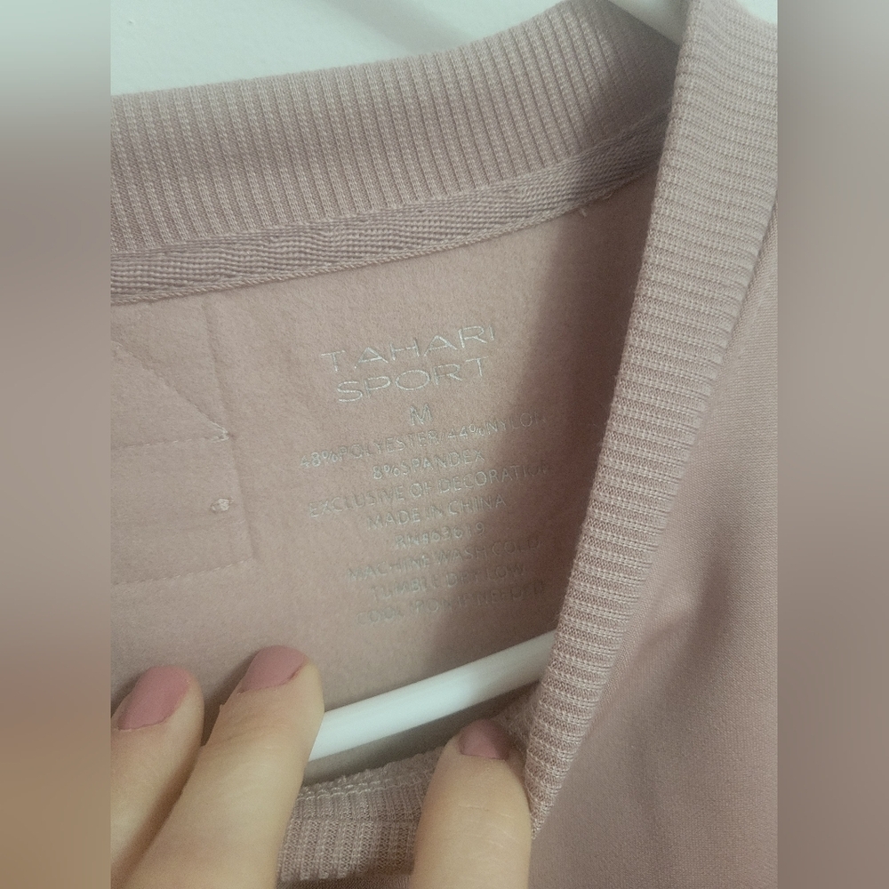NWT- TAHARI SPORTS- Mauve Pink Long Sleeve Sweatshirt - Picture 3 of 6